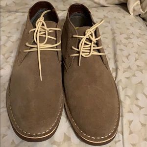 Men -Kenneth Cole chuckka boots